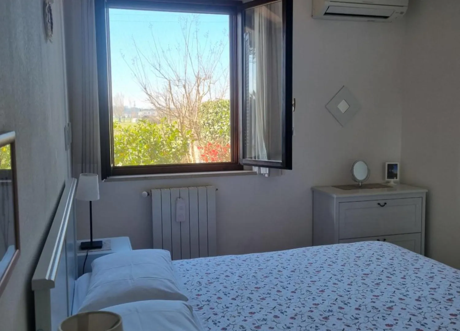 Bed And Breakfast Catherina Ponsacco Apartment