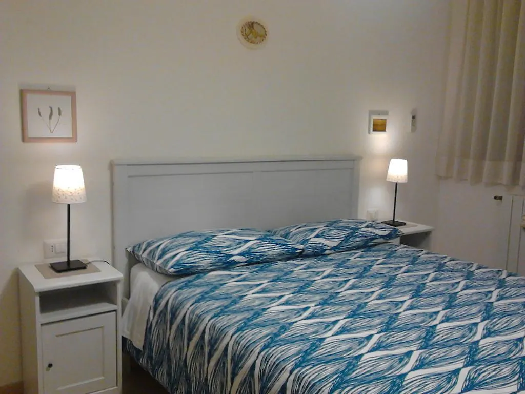 Bed And Breakfast Catherina Ponsacco Apartment