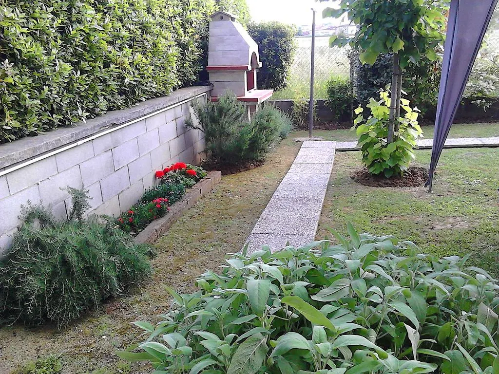 Bed And Breakfast Catherina Ponsacco 0*,