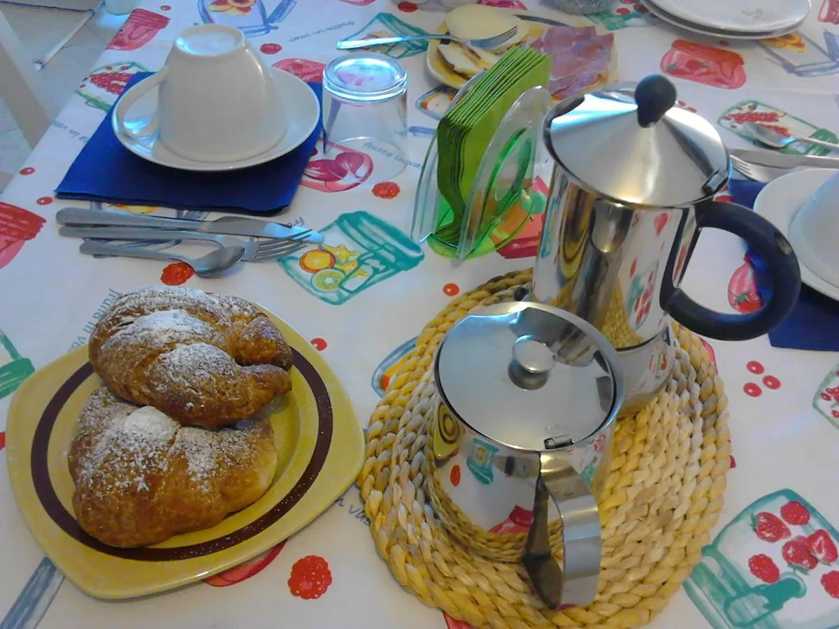 Bed And Breakfast Catherina Ponsacco 0*,